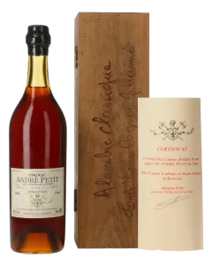 Andre Petit Grande Reserve de Famille Hors d'Age Cognac Millesime 1966 in Holzkiste